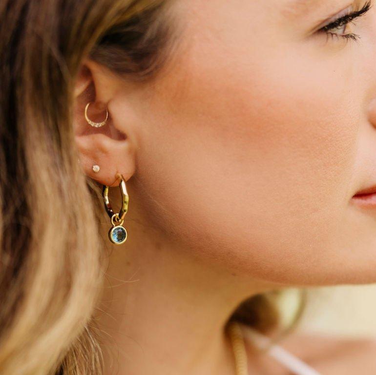 The Mixi Hammered Hoop