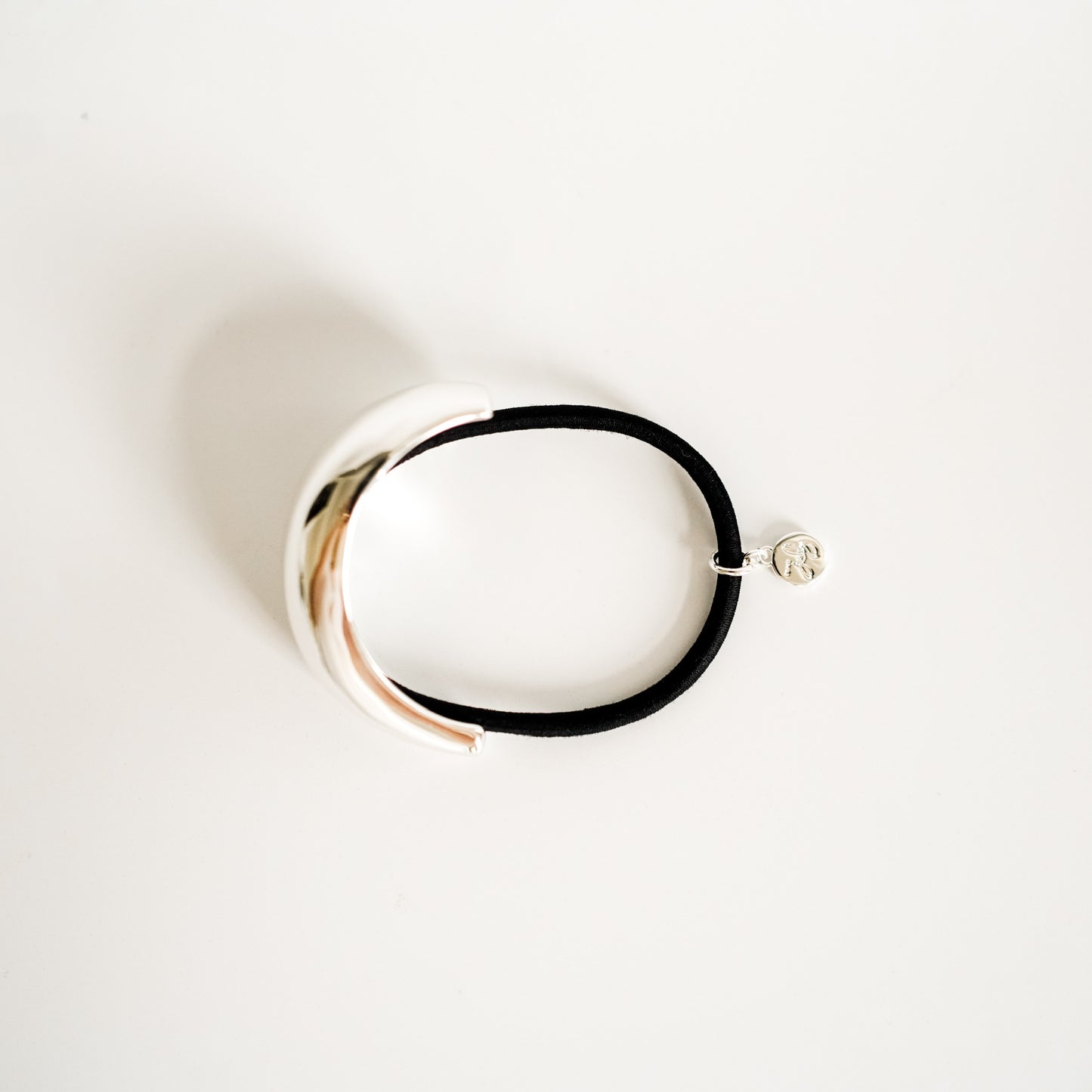 The Sculpted Hair Tie