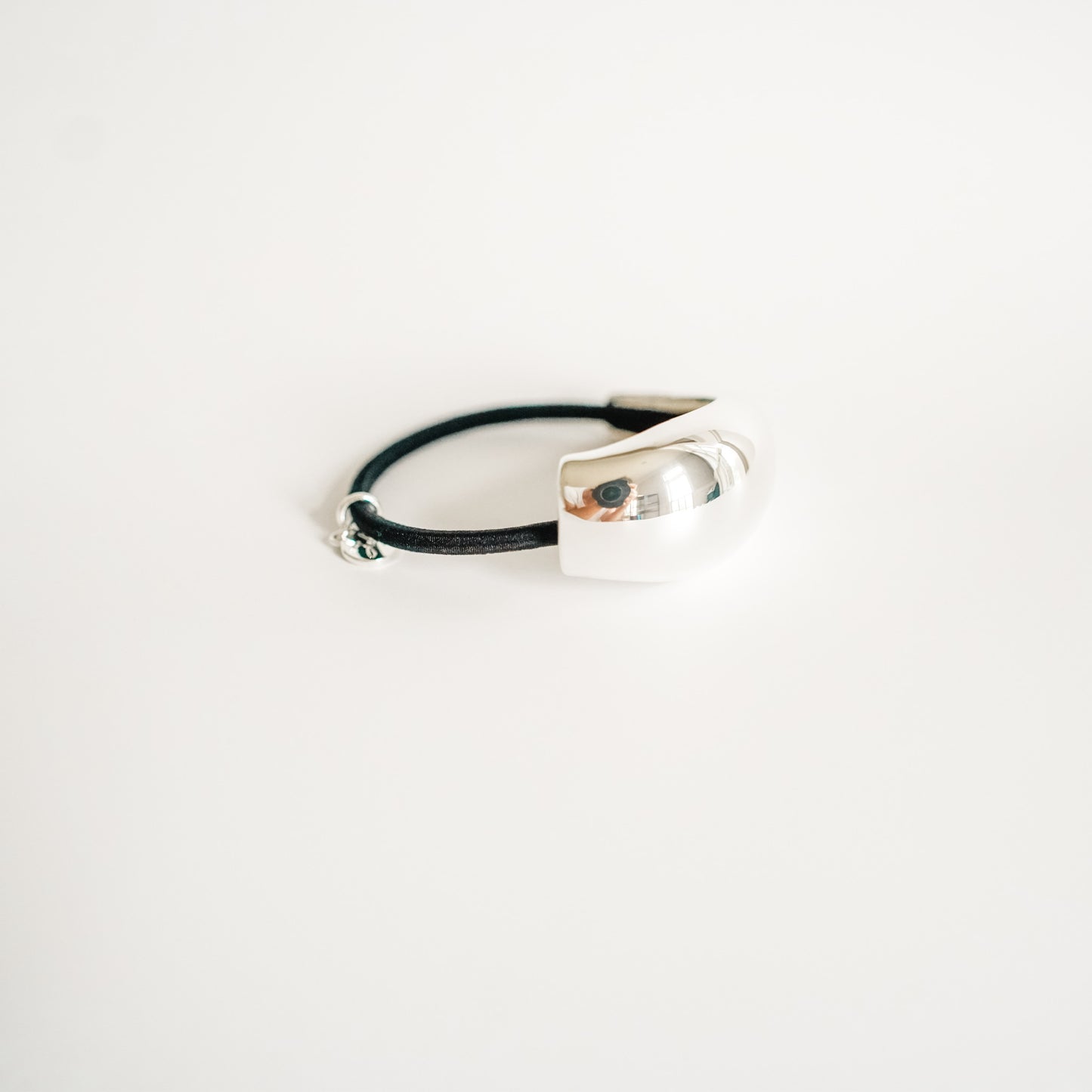 The Sculpted Hair Tie