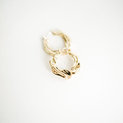The Twisted Hoop